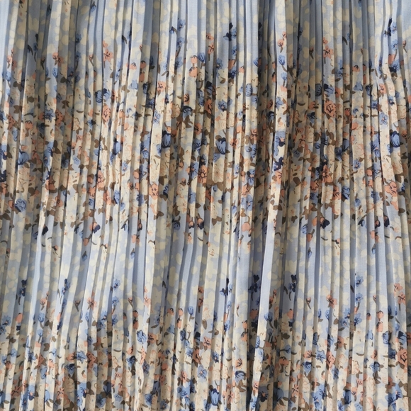 Maison Jules Floral Midi Skirt Size XS - Picture 4 of 4